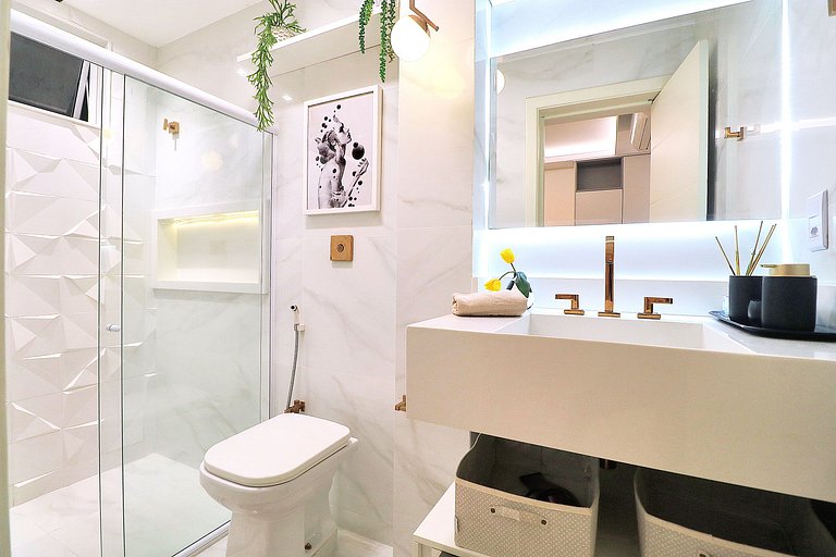 Luxuoso quarto e sala 300m da praia de Copacabana