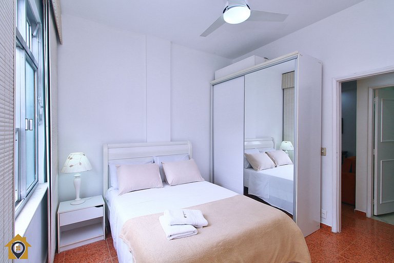 Silencioso 2 quartos 300m da Praia de Copacabana