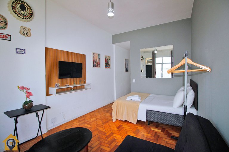 Studio simples com vista mar p/ 4 pessoas
