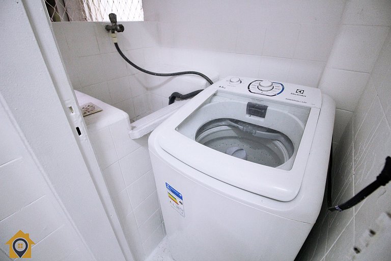 Apartamento Simples e Bem Localizado no Leme
