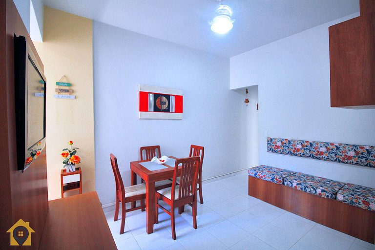 Lindo Apê no Leme: 2 Quartos, a 300m da Praia