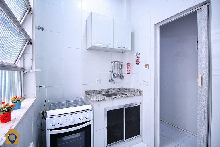 Lindo Apê no Leme: 2 Quartos, a 300m da Praia