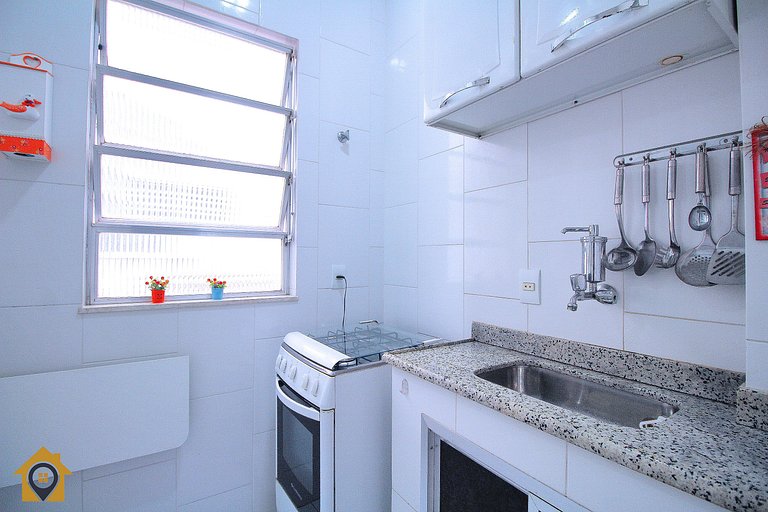 Lindo Apê no Leme: 2 Quartos, a 300m da Praia