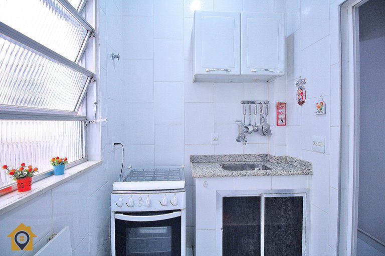 Lindo Apê no Leme: 2 Quartos, a 300m da Praia