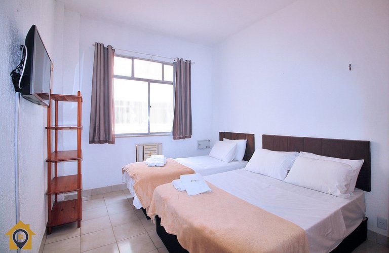 Studio na quadra da praia de Copacabana econômico