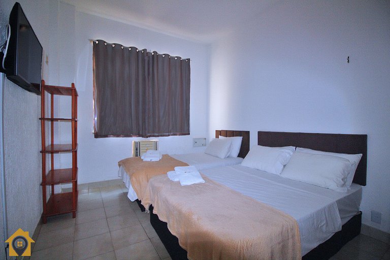 Studio na quadra da praia de Copacabana econômico