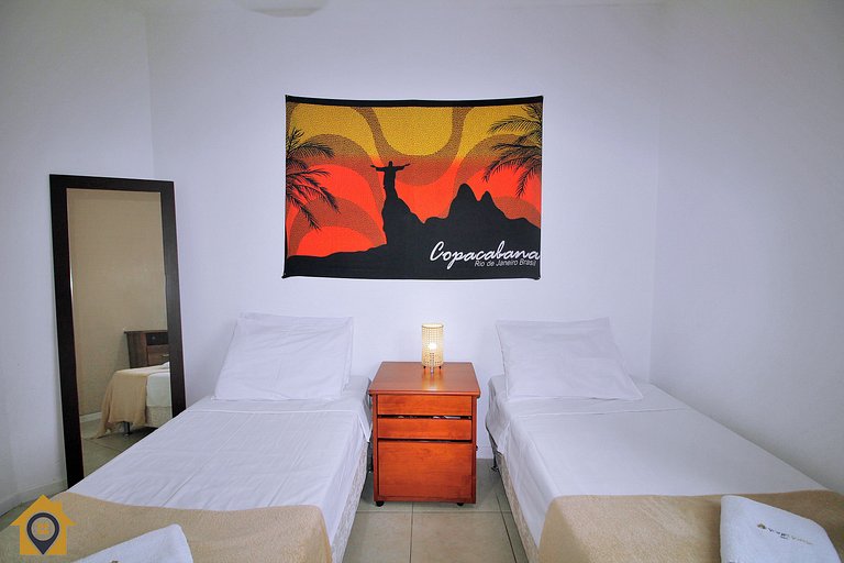 Amplo 2 Quartos com Vista Mar: 300m da Praia Copacabana