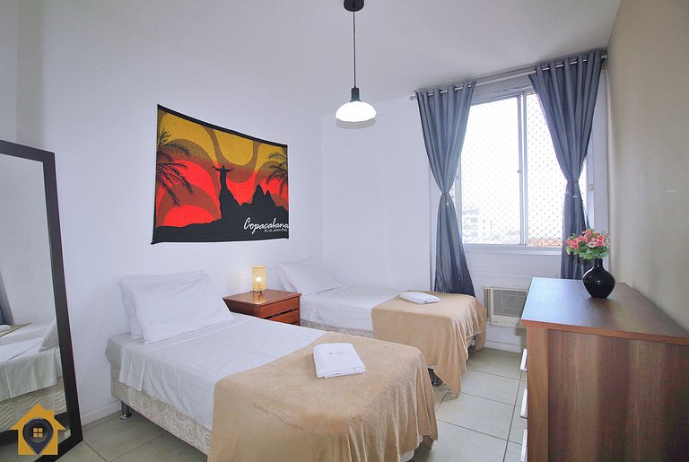 Amplo 2 Quartos com Vista Mar: 300m da Praia Copacabana