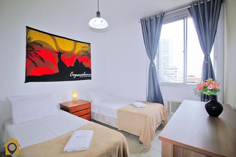 Amplo 2 Quartos com Vista Mar: 300m da Praia Copacabana