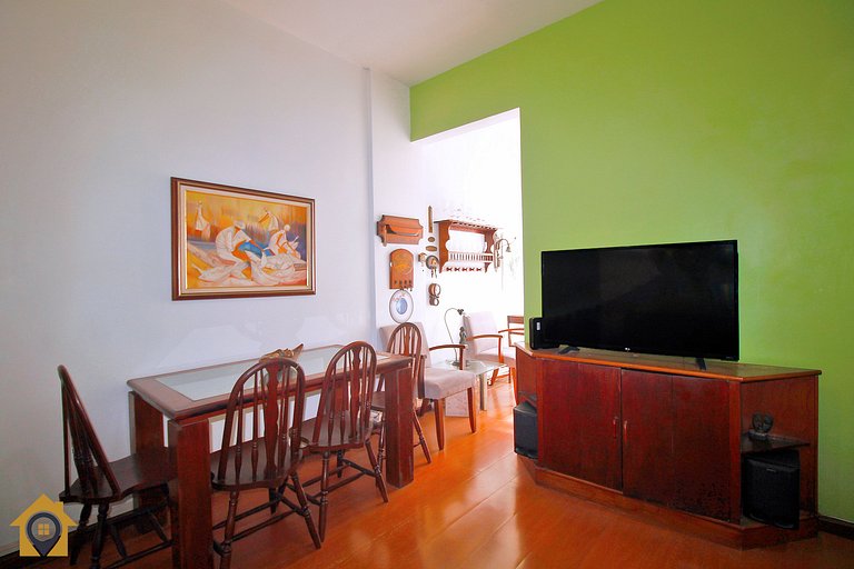 Sala e Quarto no Leme p/ 4 pessoas com garagem