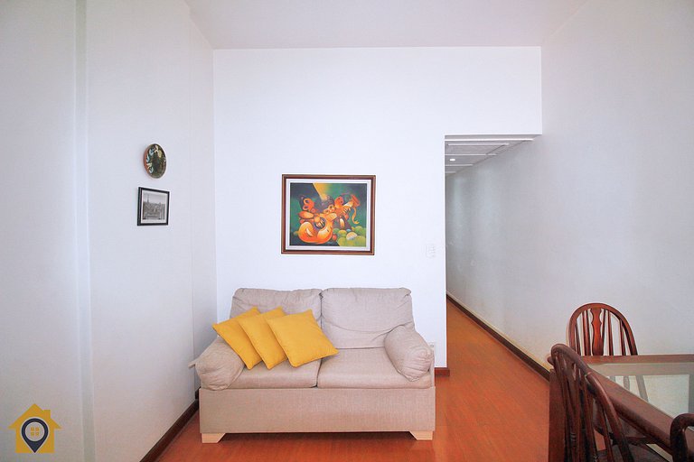 Sala e Quarto no Leme p/ 4 pessoas com garagem
