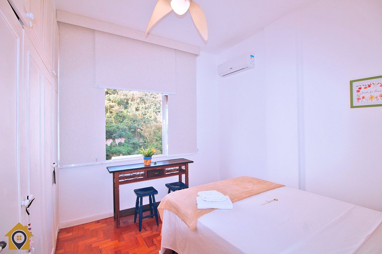 Acolhedor Quarto Sala p/ 4 pessoas: 300m da praia
