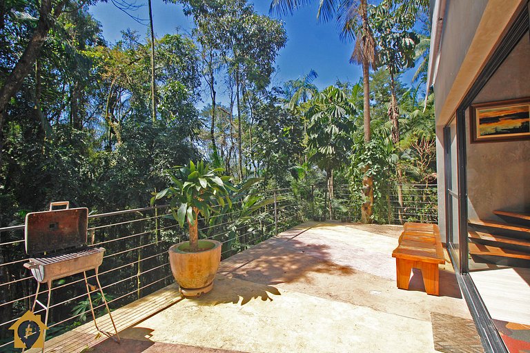 Serrinha do Alambari com Cachoeira a 3 minutos