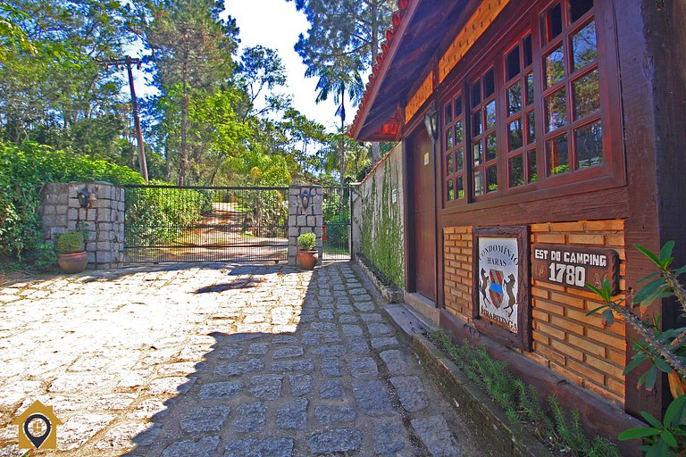 Serrinha do Alambari com Cachoeira a 3 minutos