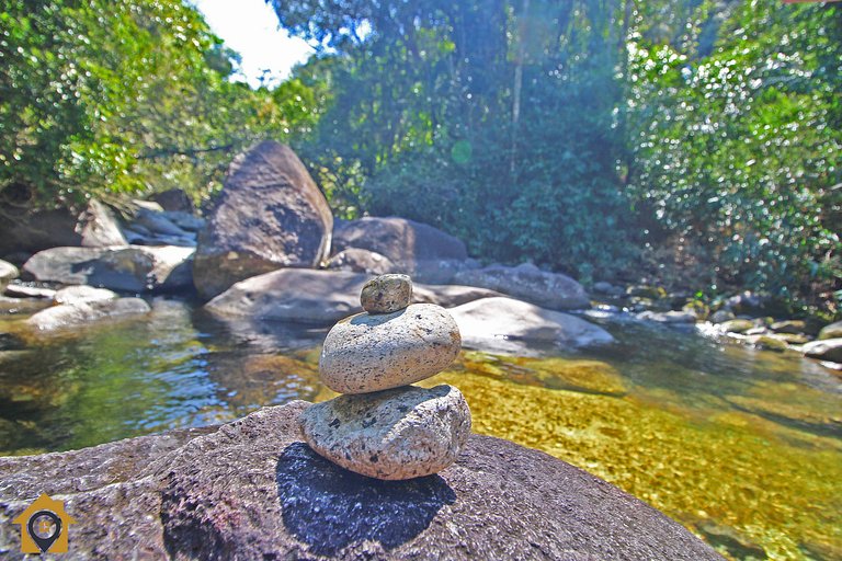 Serrinha do Alambari com Cachoeira a 3 minutos
