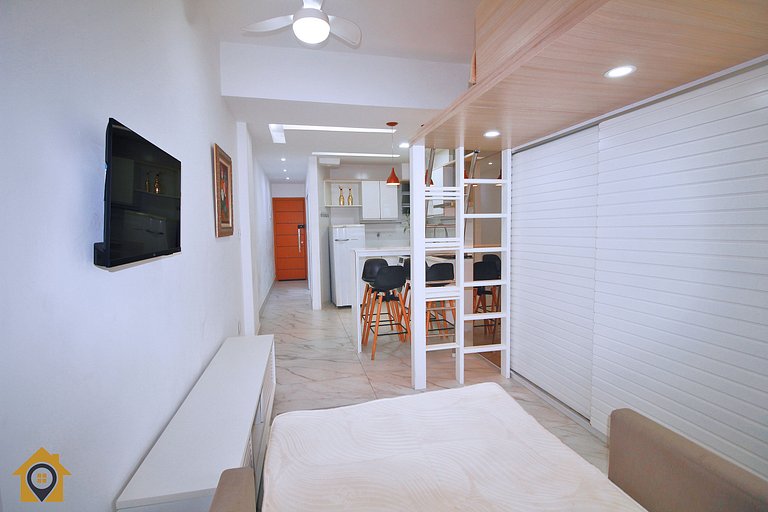 Sofisticado Studio a Passos da Praia de Copacabana