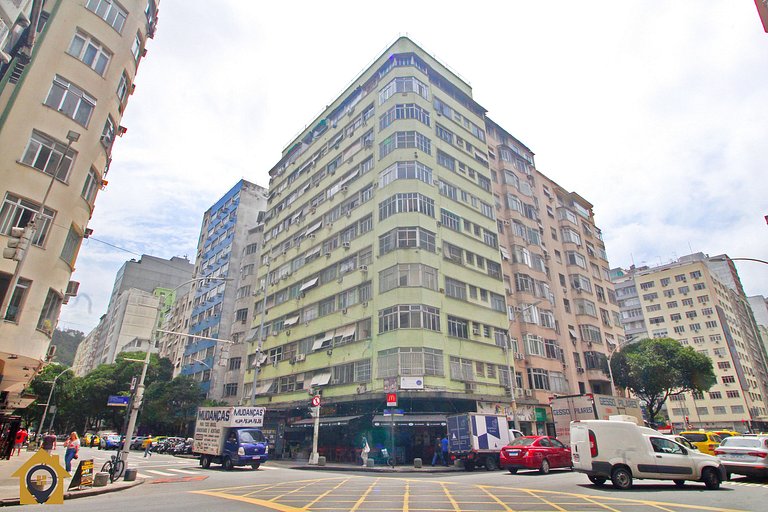 Sofisticado Studio a Passos da Praia de Copacabana