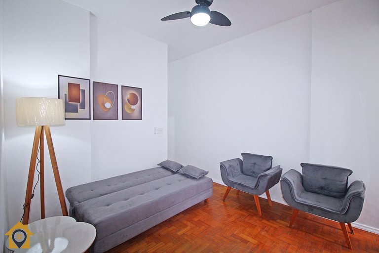 300m da praia: Conforto e localização no Leme