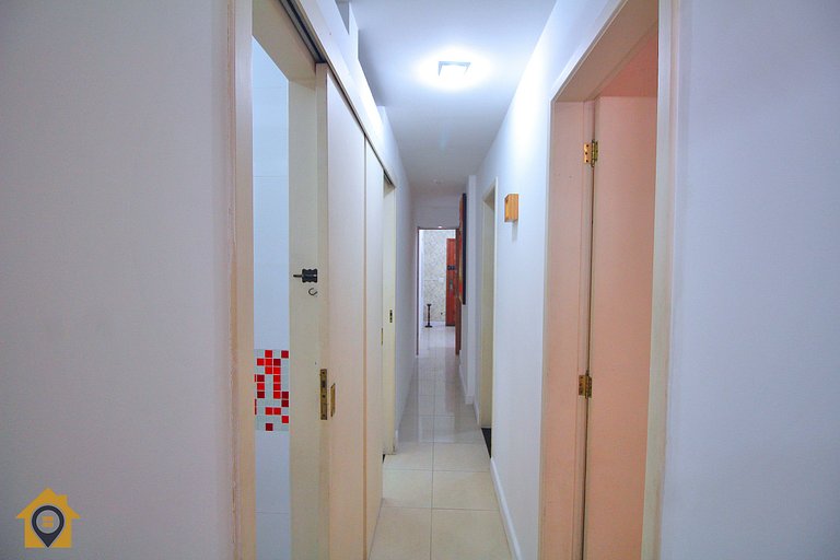 Apto 20m da Praia: 2 quartos até 6 pessoas