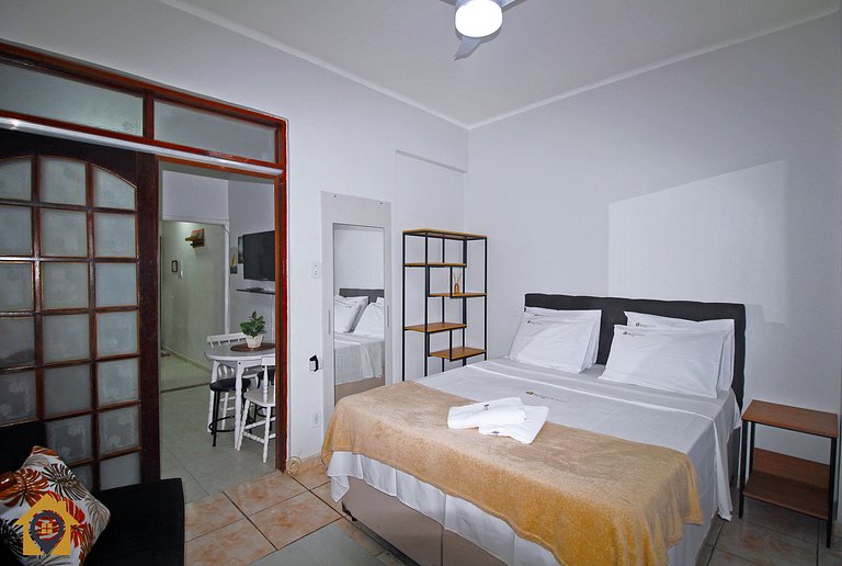 Charmoso Quarto e Sala em Copacabana p/ 4 pessoas