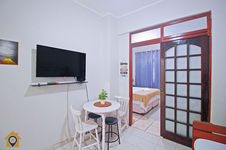 Charmoso Quarto e Sala em Copacabana p/ 4 pessoas