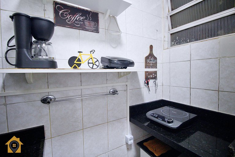 Charmoso Quarto e Sala em Copacabana p/ 4 pessoas