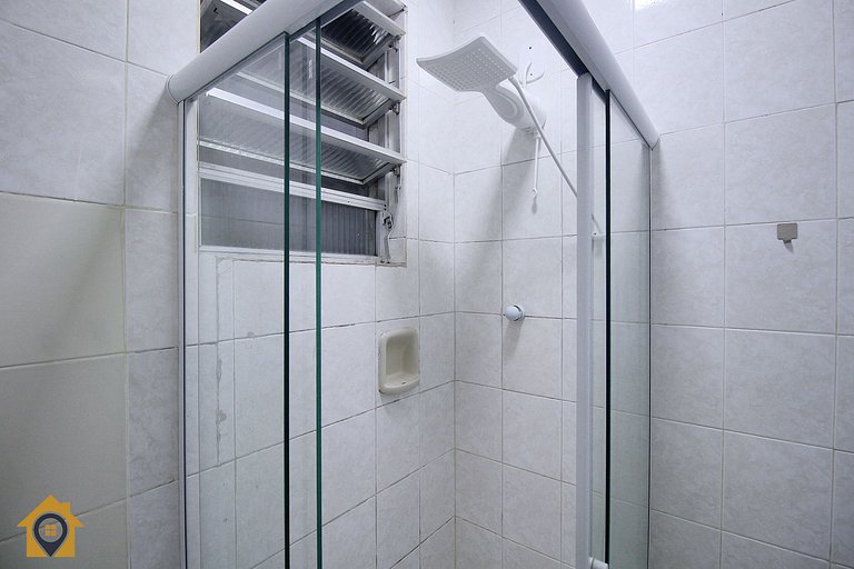 Charmoso Quarto e Sala em Copacabana p/ 4 pessoas