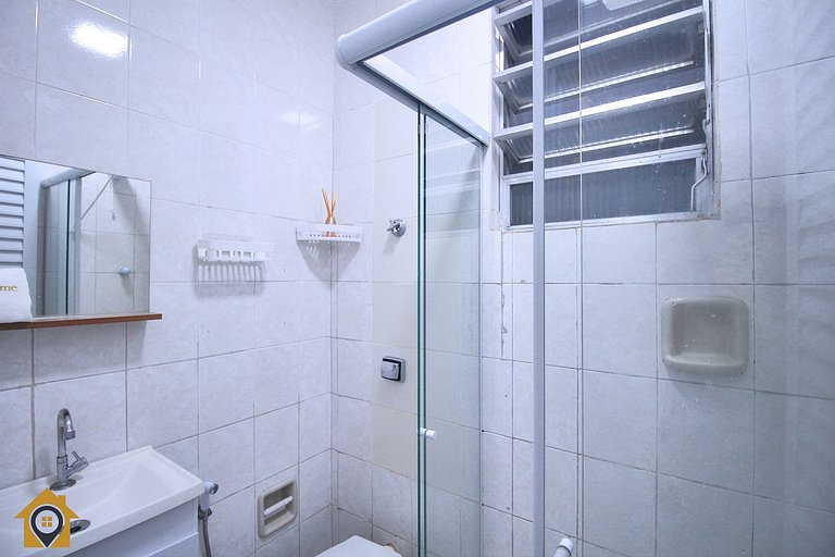 Charmoso Quarto e Sala em Copacabana p/ 4 pessoas