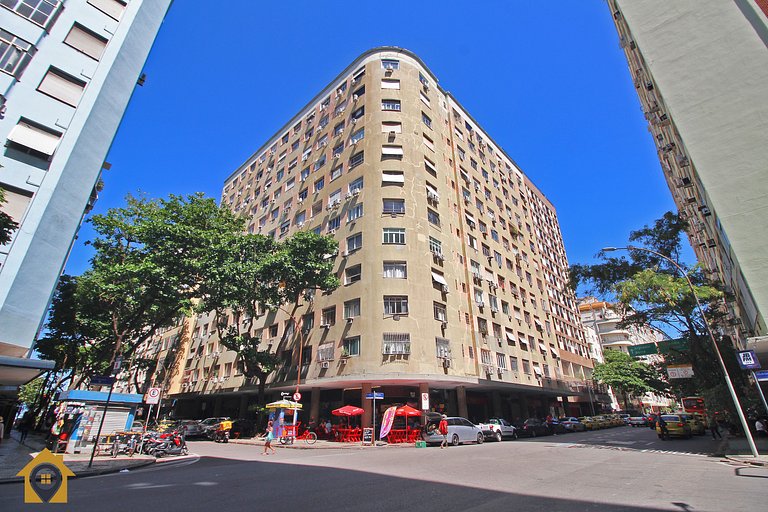 Charmoso Quarto e Sala em Copacabana p/ 4 pessoas