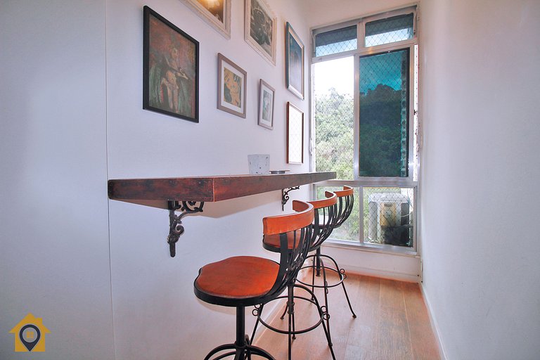 Charme e Conforto no Leme • 300m da Praia