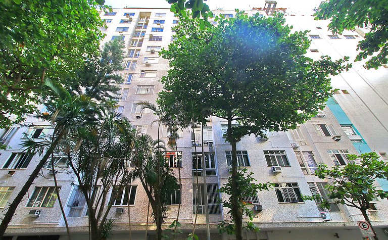 Charme e Conforto no Leme • 300m da Praia