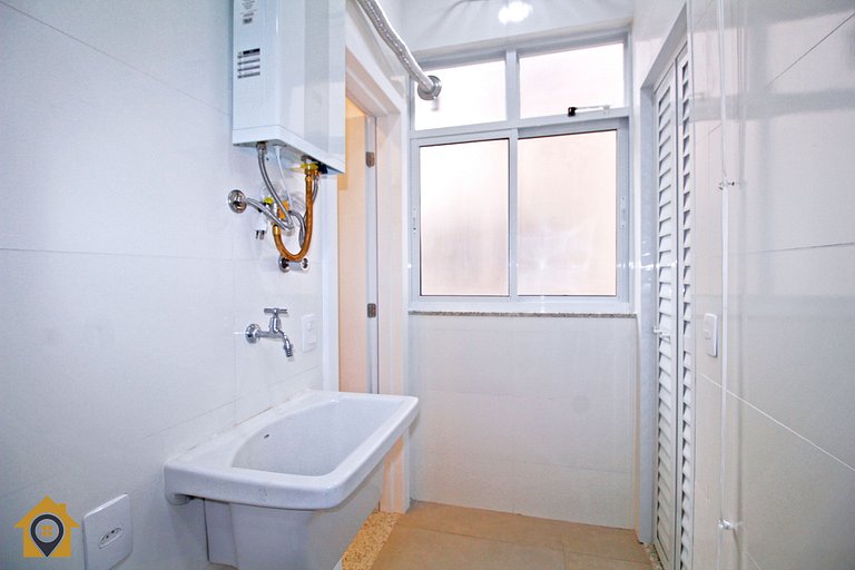 Amplo 2 Quartos Reformado no Leme p/ 6 pessoas