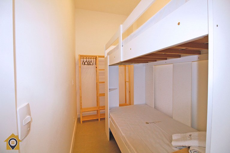 Amplo 2 Quartos Reformado no Leme p/ 6 pessoas