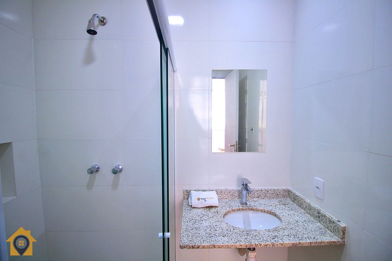 Amplo 2 Quartos Reformado no Leme p/ 6 pessoas