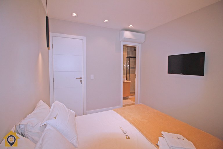 Apto Luxuoso 2 Qtos • 6 Pessoas • Passos da Praia