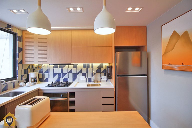 Apto Luxuoso 2 Qtos • 6 Pessoas • Passos da Praia