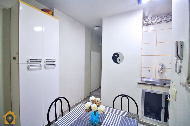 Studio Funcional p/ 4 Pessoas em Copacabana