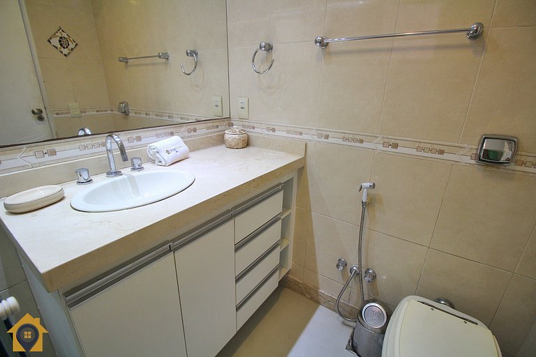 Vista Natural no Leme – Apê Completo p/ 4 Pessoas