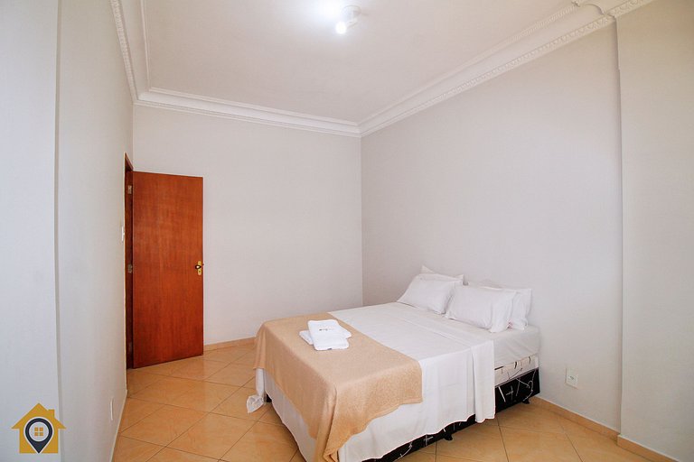 Apartamento Amplo de 2 quartos em Copacabana