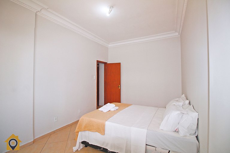 Apartamento Amplo de 2 quartos em Copacabana