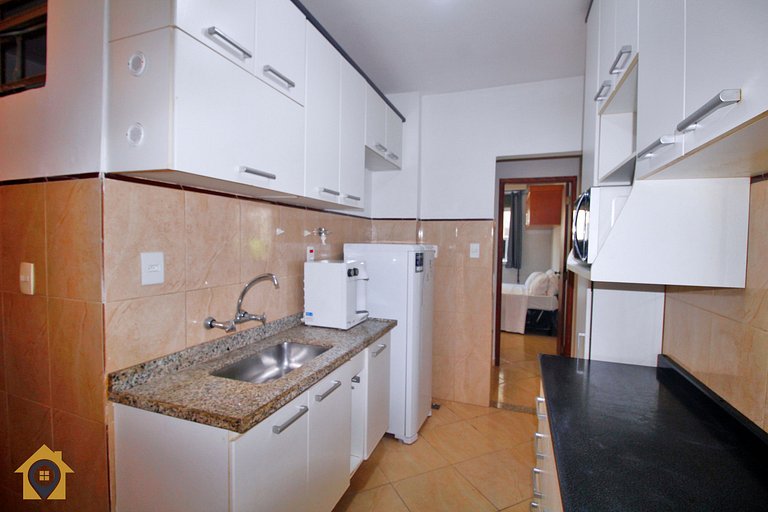 Apartamento Amplo de 2 quartos em Copacabana