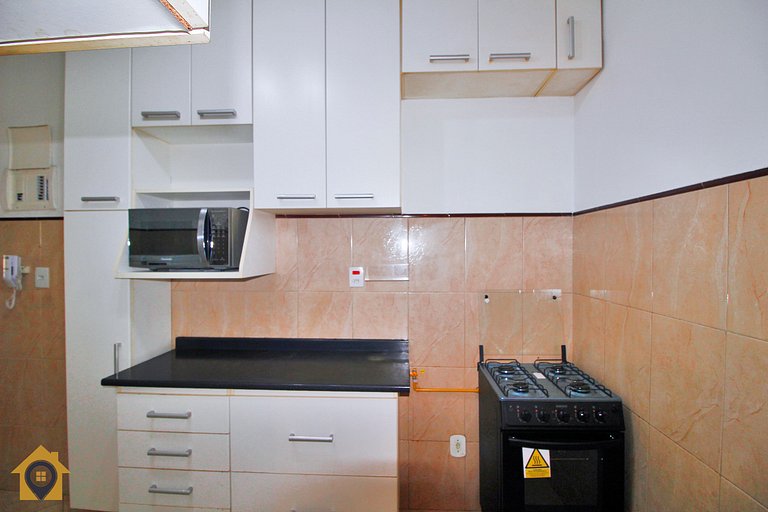 Apartamento Amplo de 2 quartos em Copacabana