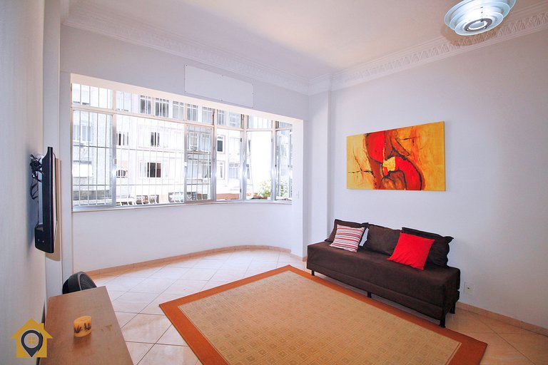 Apartamento Amplo de 2 quartos em Copacabana