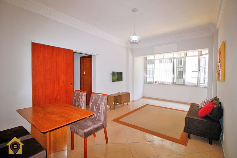 Apartamento Amplo de 2 quartos em Copacabana