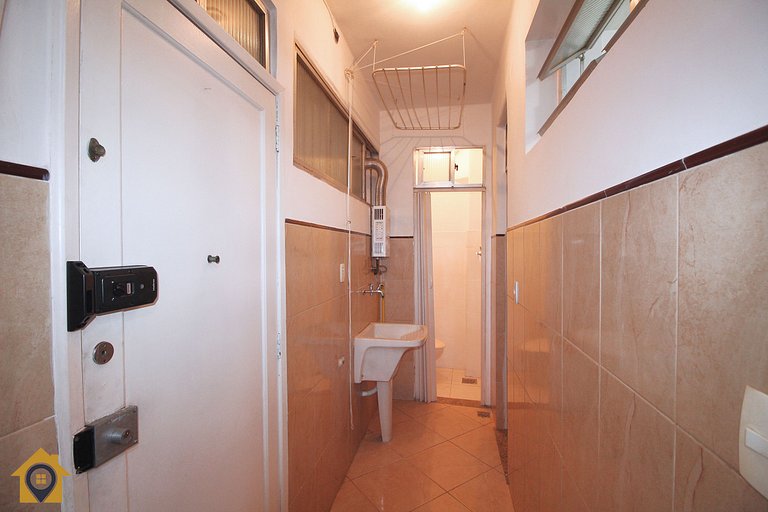 Apartamento Amplo de 2 quartos em Copacabana