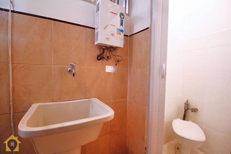 Apartamento Amplo de 2 quartos em Copacabana