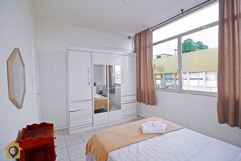 Quarto e Sala com Vista Mar e Cristo p/ 4 pessoas