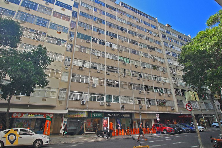 Studio no Coração de Copacabana p/ 4 Pessoas