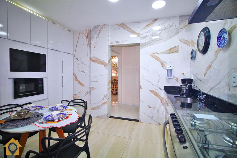 Apartamento Luxuoso no Coração de Copacabana