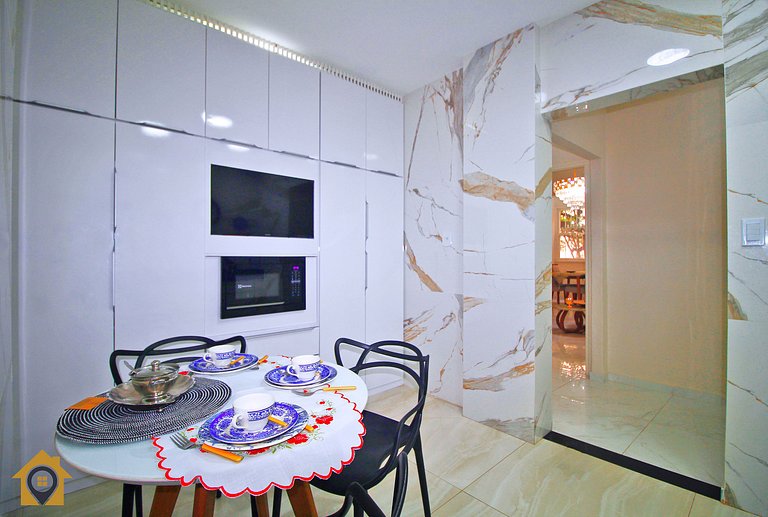 Apartamento Luxuoso no Coração de Copacabana